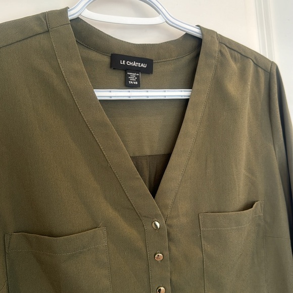 Le Chateau blouse. Size XS - Picture 2 of 6
